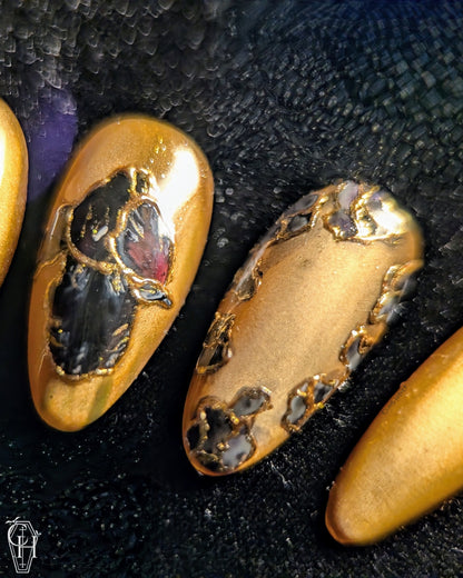 [Curated Collection - May Memorials] Gilded Germanica image 1