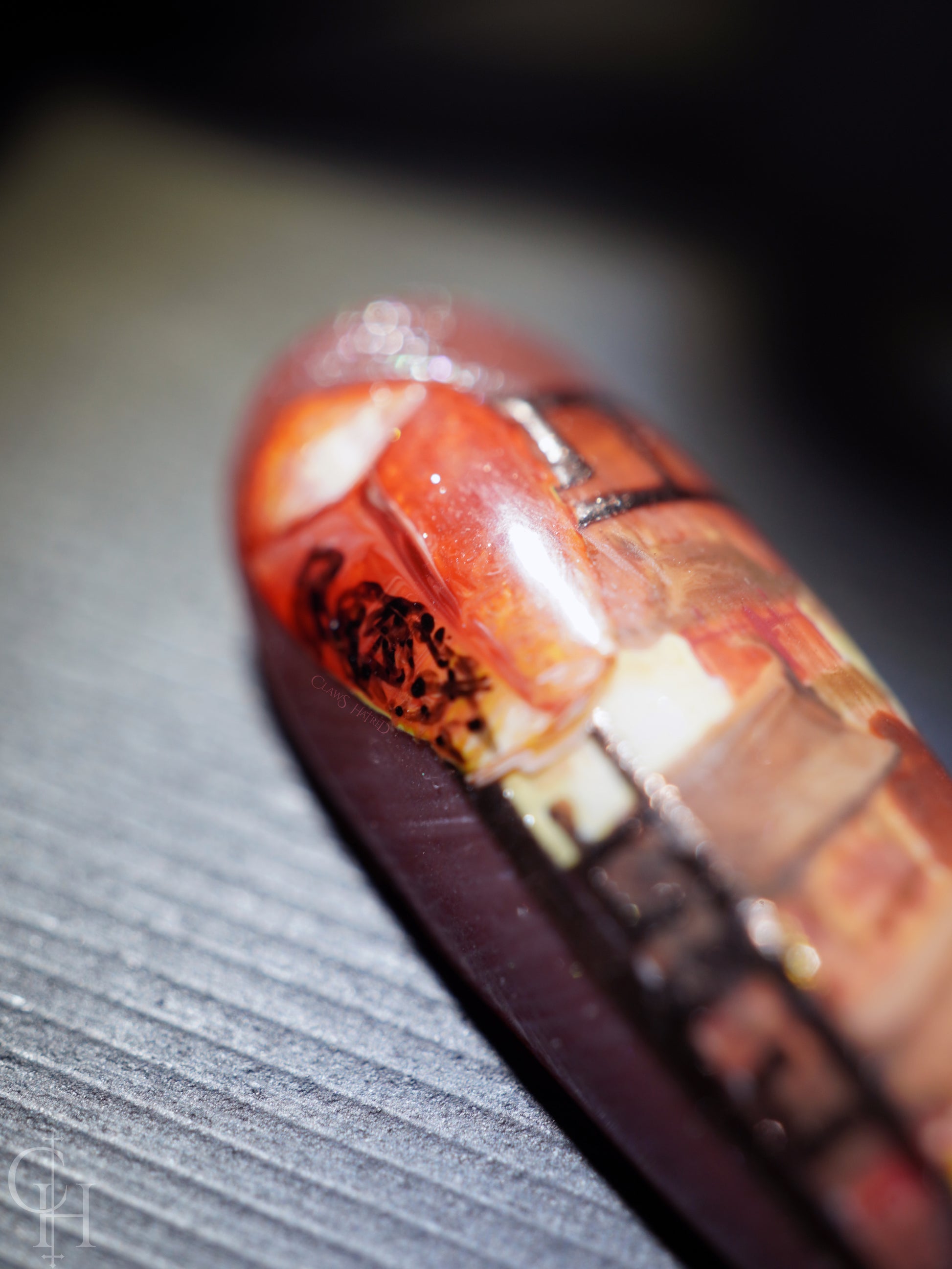 lunar new year love and deepspace set inspired by the key art for the event. pearl textured bases with semi-transparent jelly shades ranging from blue to pink to green and milky white. handpainted landscapes seen through chinese architectural-inspired frames, and apple blossoms on the thumbs. 